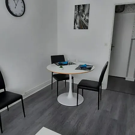 Chez Claudine