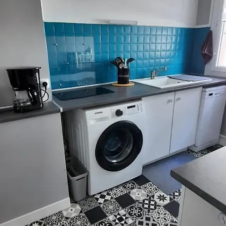 Chez Claudine Apartment *
